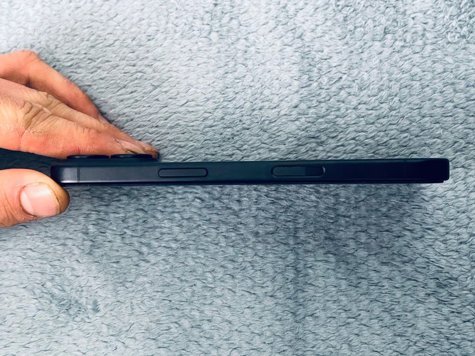 Iphone 16 состояние идеальная