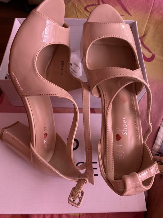 Нови дамски сандали и обувки