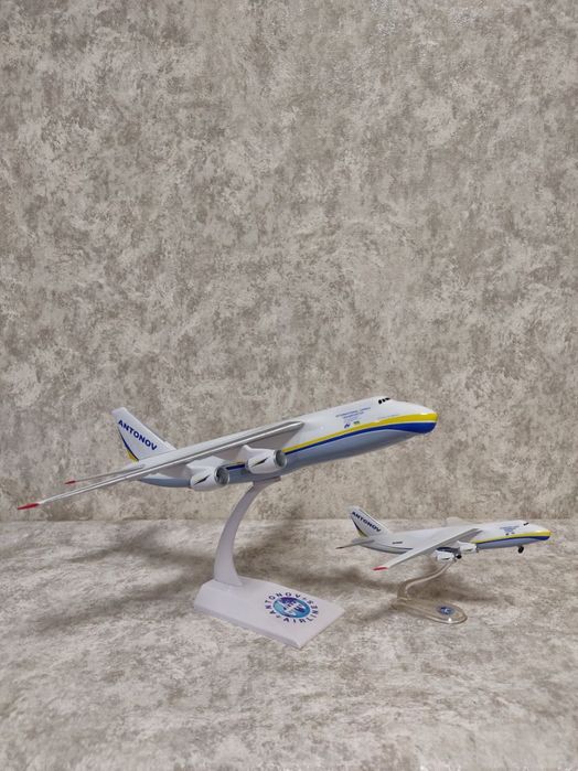 Самолёт Антонов 124 Руслан (Украина) коллекционная модель в подарок !!