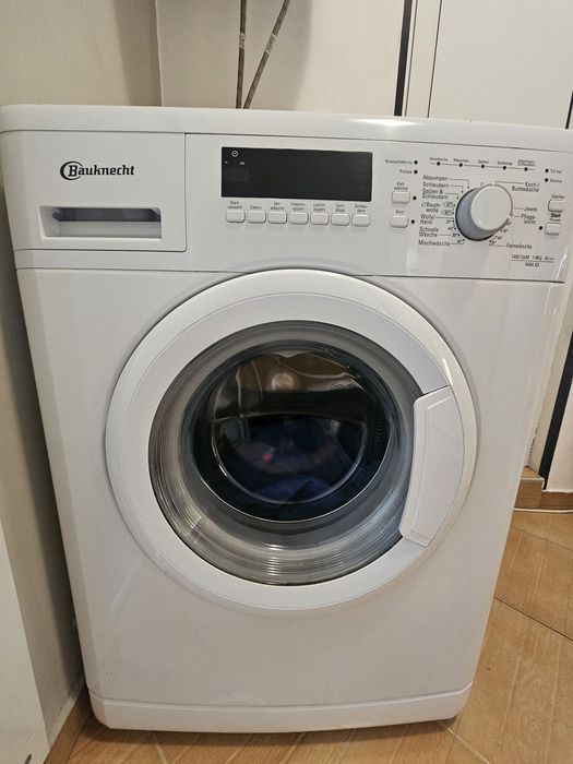 Пералня Bauknecht (6кг, 1400 оборота) 

Текст на обявата:
Продавам пералня Bauknecht, която работи безупречно и е в от