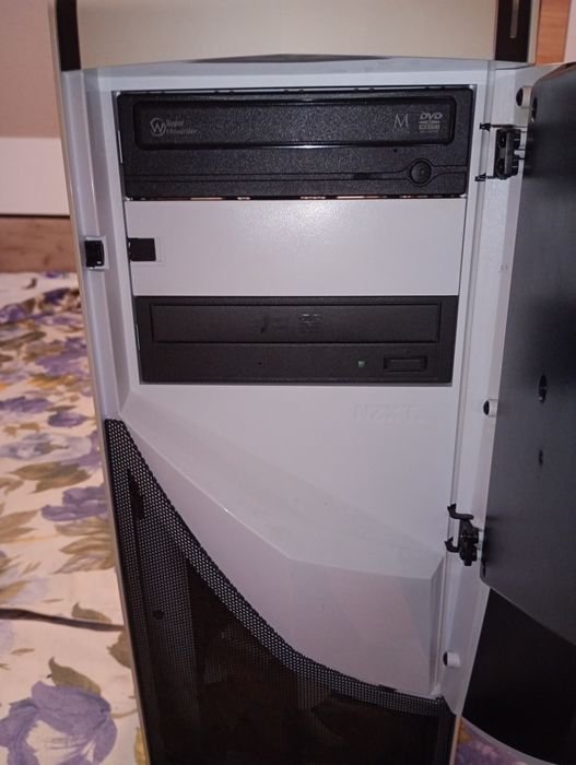 Carcasa NZXT Phantom