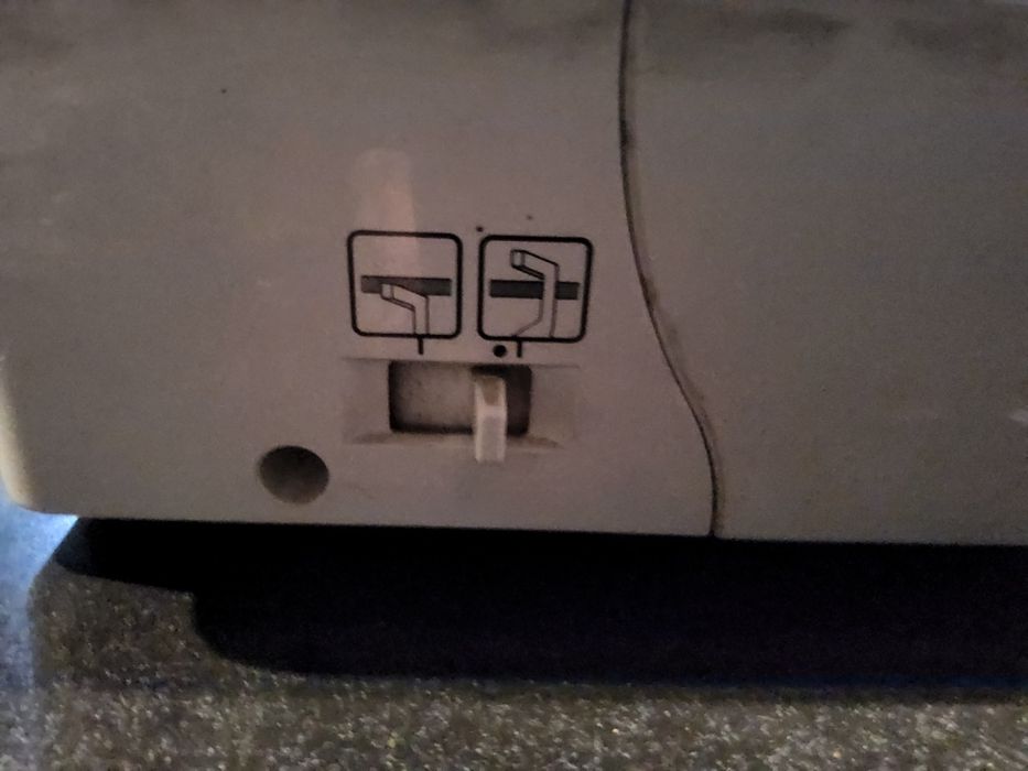 JANOME коверлок (оверлок) для трикотажа.