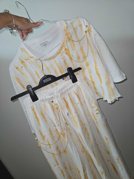 Set custom tricou si pantaloni