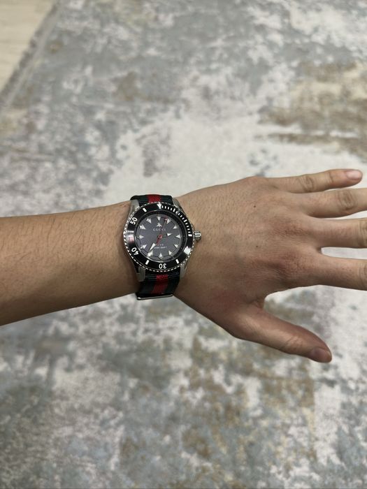 Мужские часы Gucci