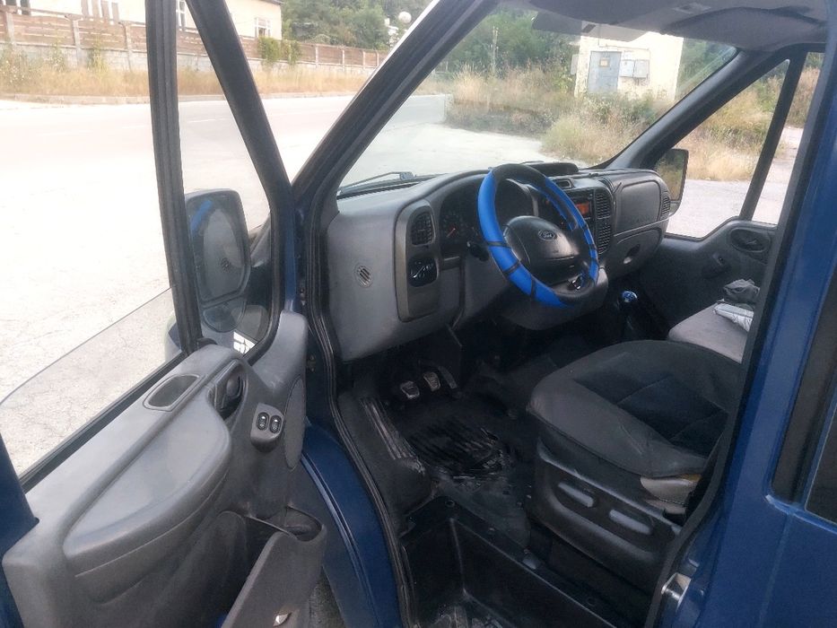 Форд Транзит 2.0tdci.  5+1места