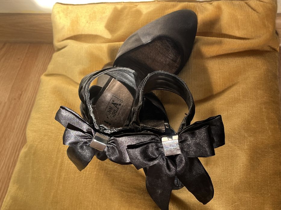 Елегантни обувки с ток / панделка Zara