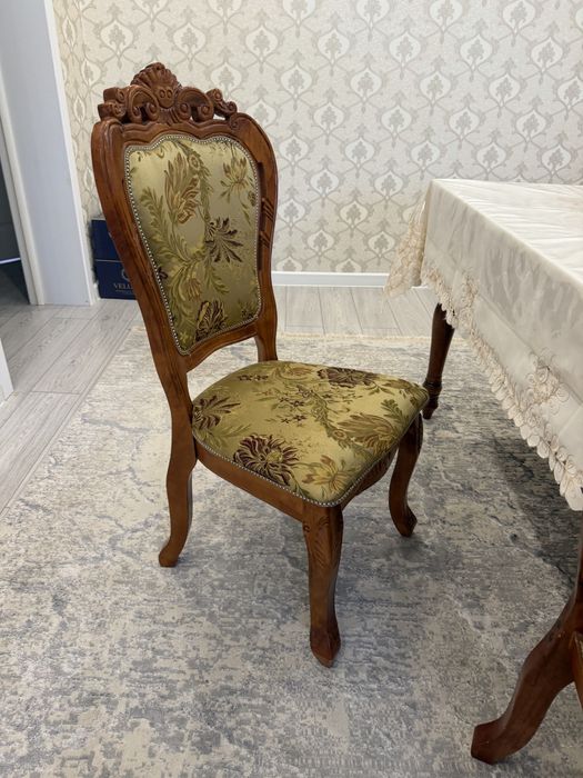 Продам стулья из натурального дерева