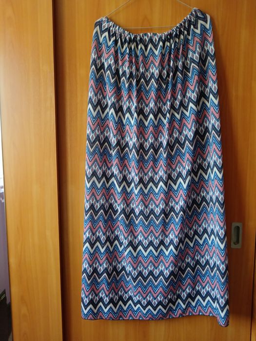 Vând Fustă Damă Lungă Mărimea XL -XXL