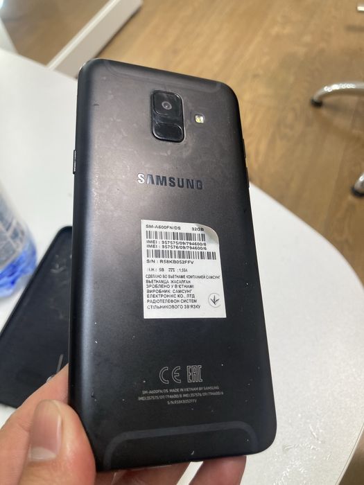 Продам Samsung A6