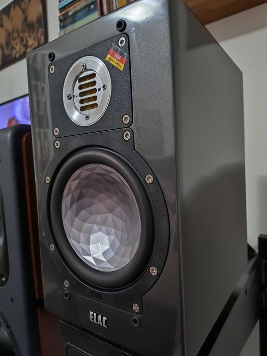 Boxe bookshelf ELAC BS244