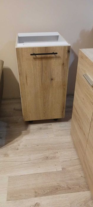 Кухненски шкаф  .