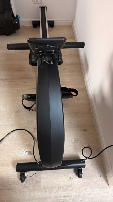 Aparat vaslit TECHFIT RUNNER, volanta 4kg, sistem franare magnetic