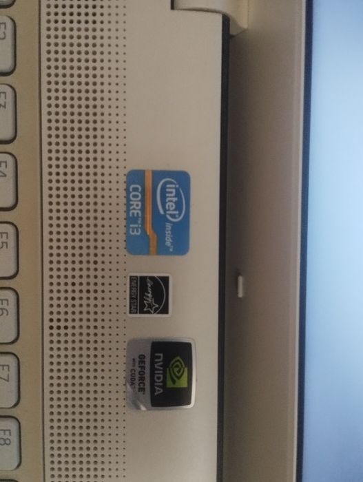 Наудбук сатылады Sony vaio intel core i3