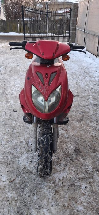 Vând scuter de 49cc