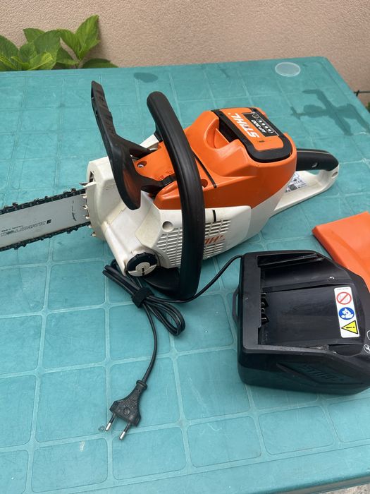 Drujba pe acumulator Stihl MSA220C