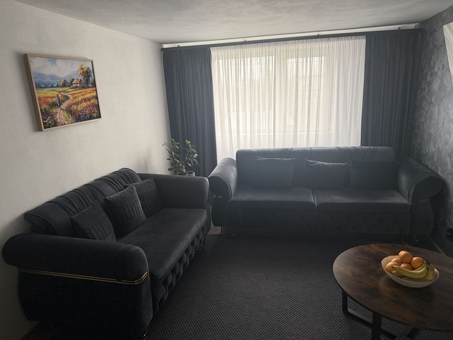 Canapele stil Chesterfield