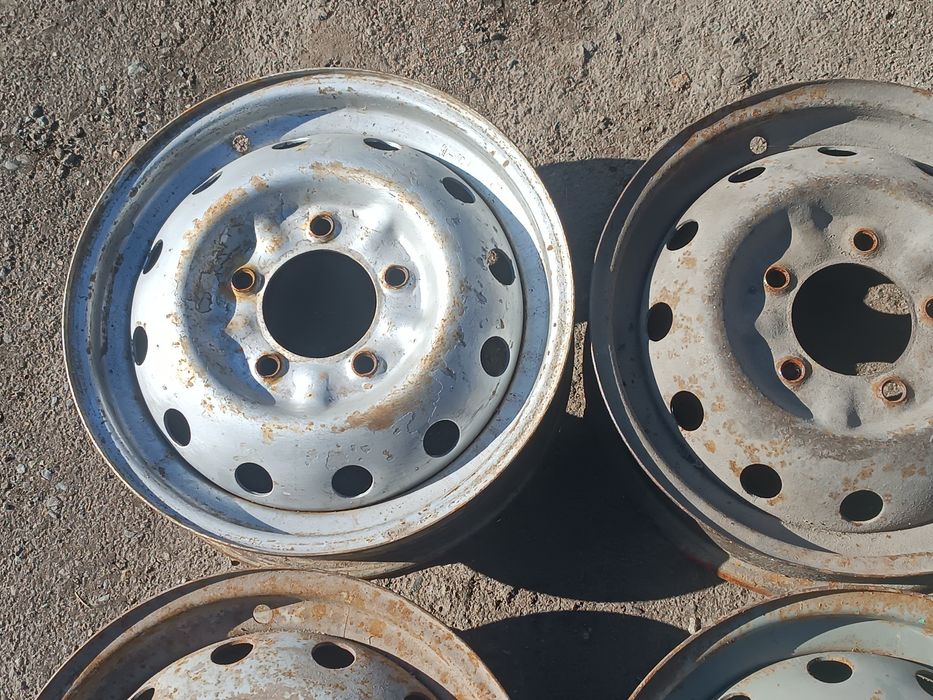 R-16 оригинал Нива 5*139,7 штамп диск