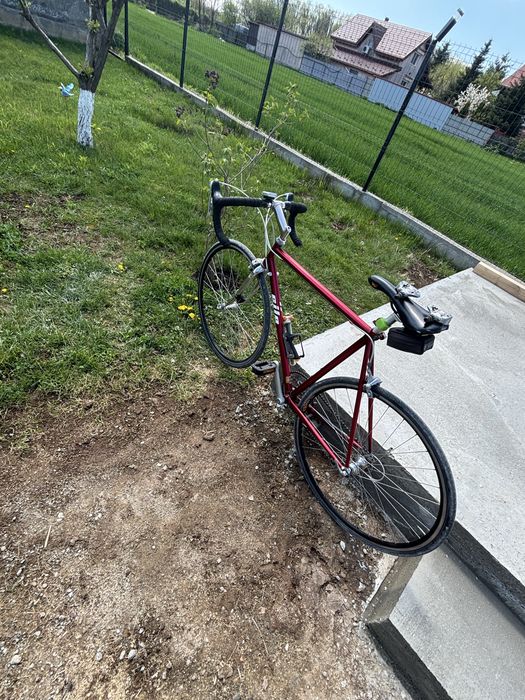 Bicicleta semicursieră