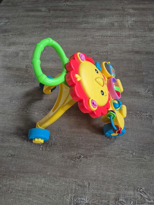 Уокър за прохождане!