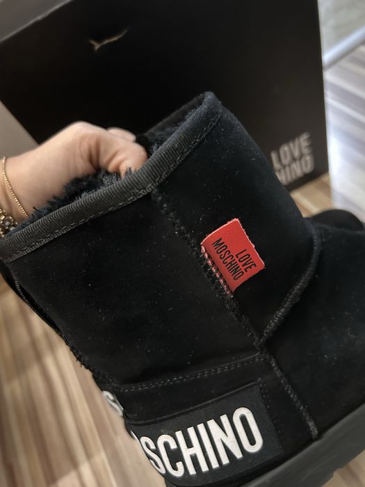 Love Moschino дамски апрески