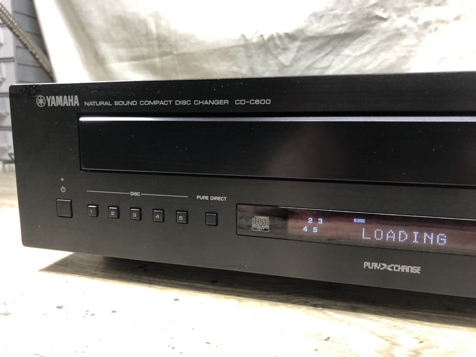 Yamaha CD-C600 плеър