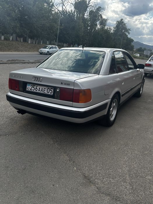 Ауди 100 2,8 механика