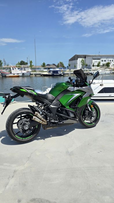 Motocicleta Kawasaki Z1000SX 2020