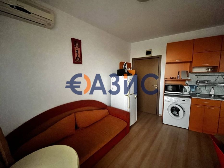 Продава се Двустаен апартамент в к.к. Слънчев бряг - 39 кв.м за 1204 €/кв.м - Снимка #8
