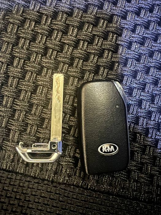 Kia k5 Pult sotiladi