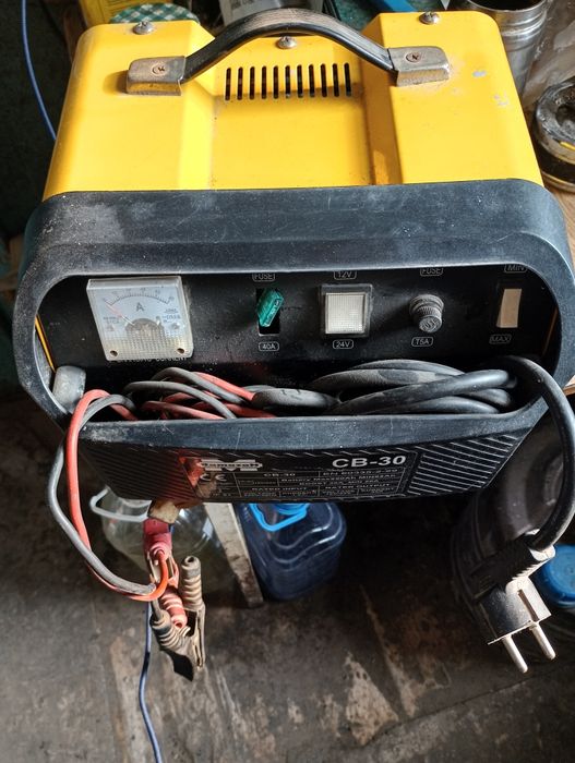 Зарядка для авто 12v 24v