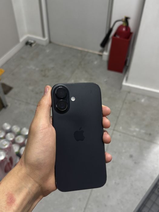 Iphone 16 , 128 гб
