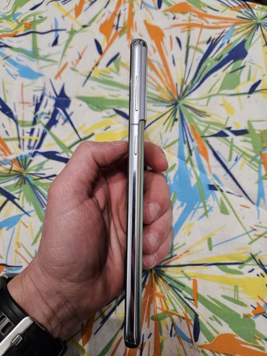 Vând samsung s 21 plus