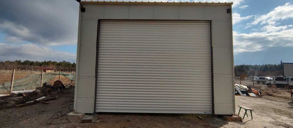 Гаражни, ролетни и охранителни врати