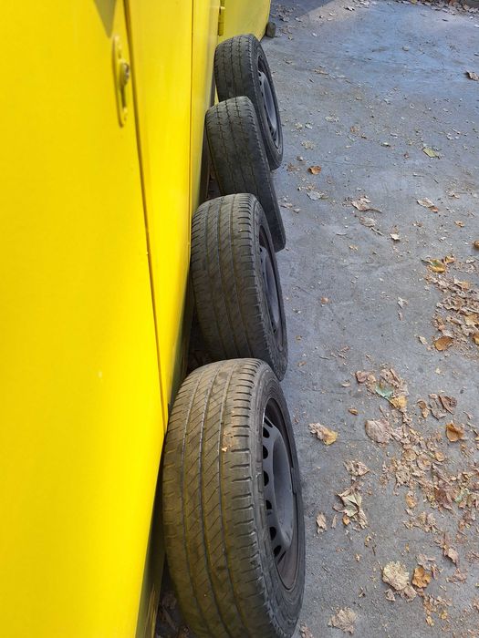 Гуми с джанти вито/виано