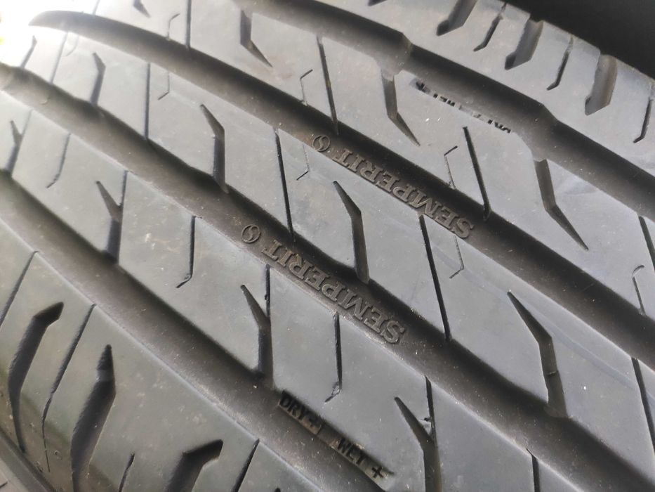 4бр Летни гуми 215 65 17 - Semperit - DOT 2023