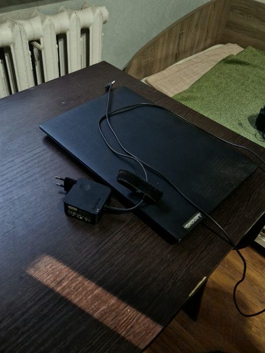 Ноутбук Lenovo..