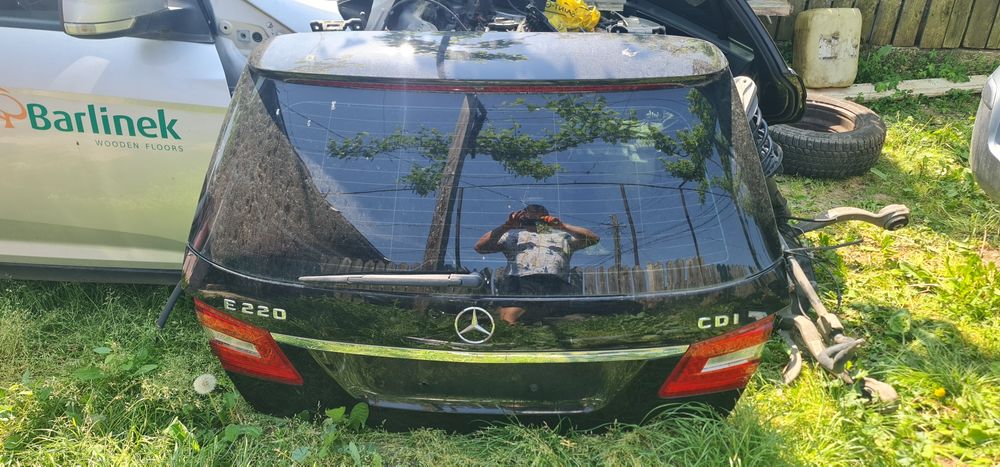 Haion / portbagaj Mercedes E Class W212