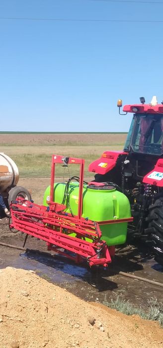 Навесной опрыскиватель