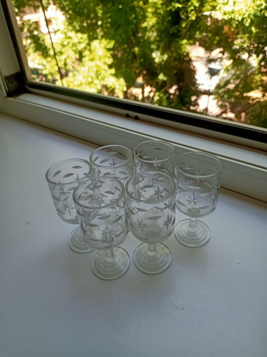 Продам хрустальные фужеры