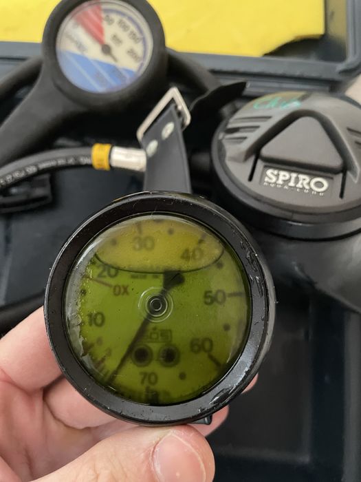 Spiro Club pentry scafandri