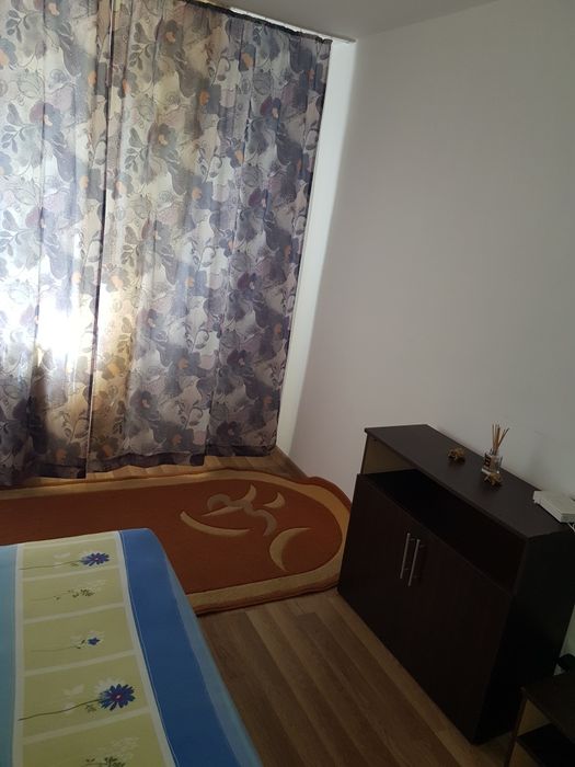 Apartament cu o camera de inchiriat