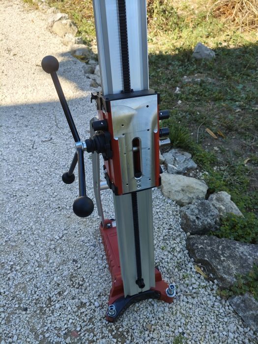 Ново 2025 - Hilti DD 250 CA + DD - HD 30 - Диамантено пробивна машина