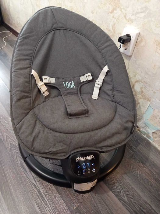 Бебешко люлеещо столче Chipolino Yoga – много запазено