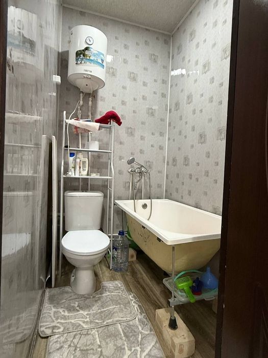 Продаётся 2 х комнатная