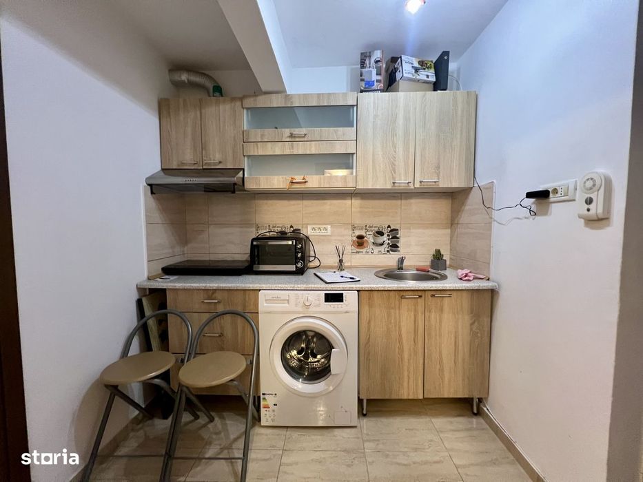Garsoniera, 21 mp, parter, decomandat - zona Soarelui