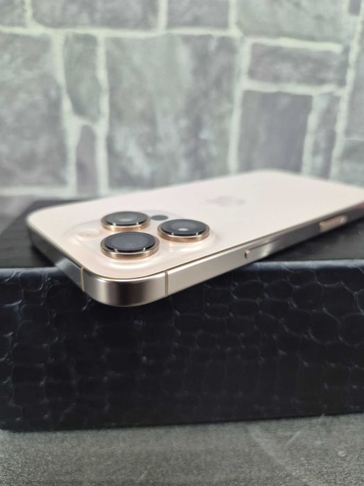 Apple iPhone 16 Pro