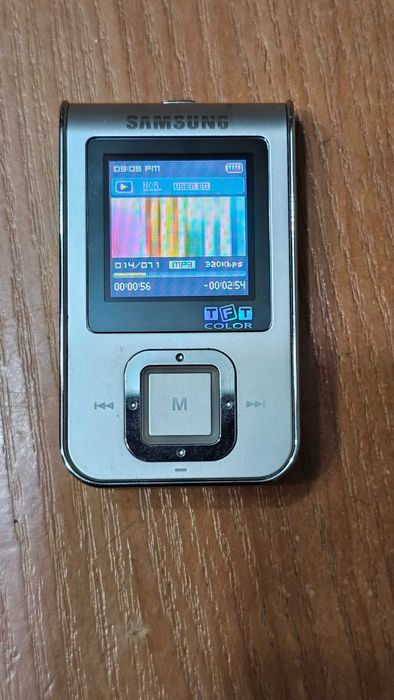 Mp3 плеер samsung YP-T7F 2005 год