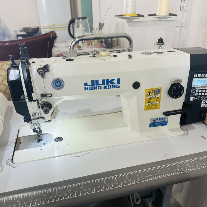 Швейная машинка шагающий для мебели тяжёлый ткани кожи и другие