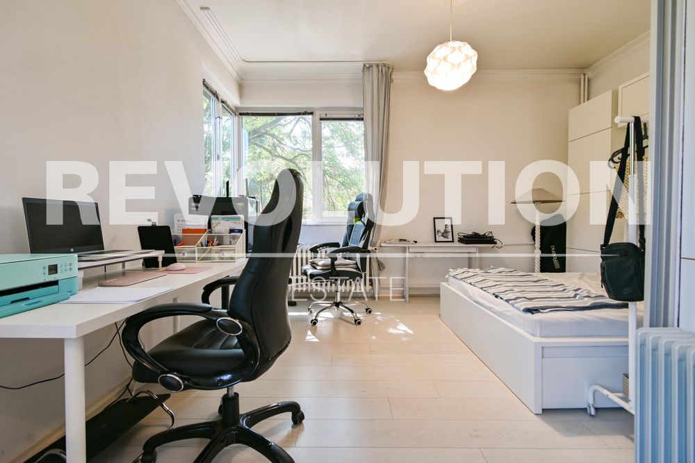 Дава се под наем Тристаен апартамент в София, Яворов - 100 кв.м за 870 € - Снимка #9