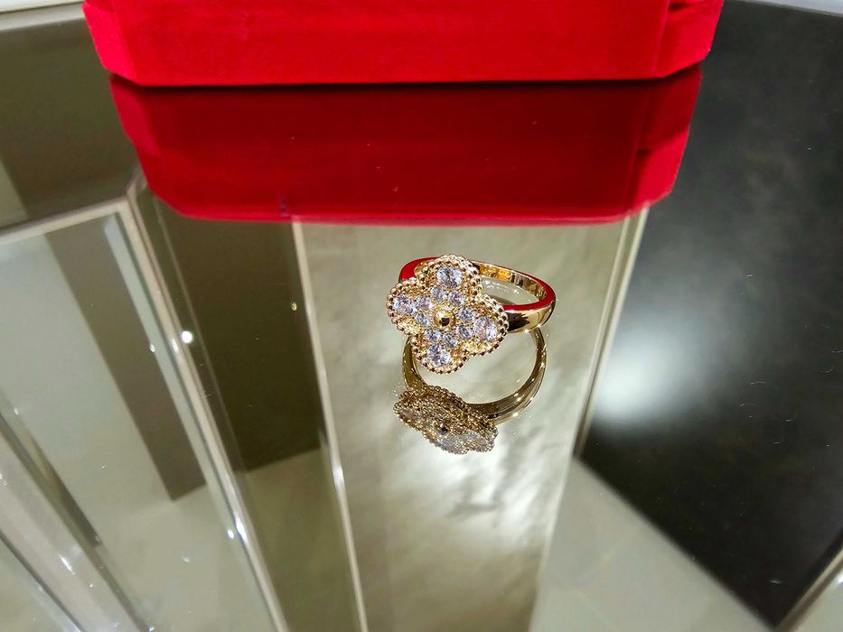 Van Cleef & Arpels VCA Rose Diamond Alhambra Clover Дамски Пръстен